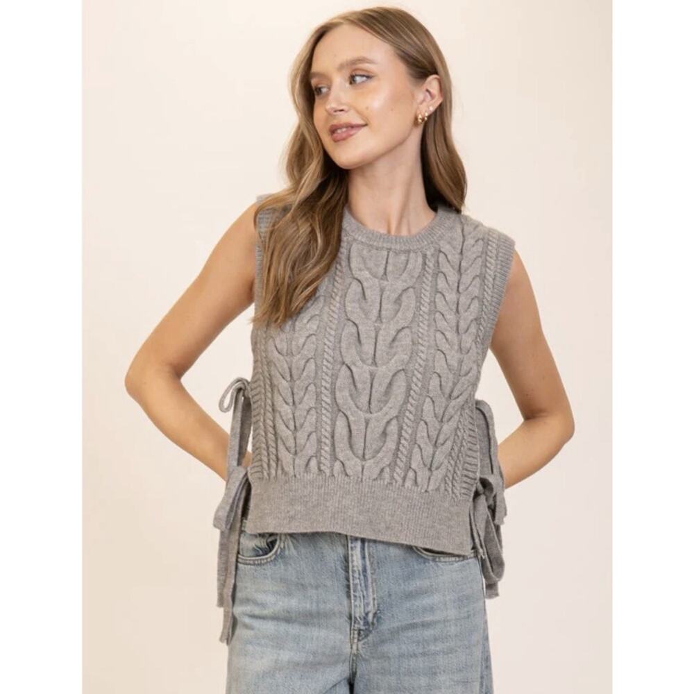 NWT Porter St Gray Cable Knit Sweater Vest With Side Ties Women’s Size Small NEW
